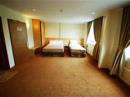 906 Hotel Batu Berendam ملقا المظهر الخارجي الصورة
